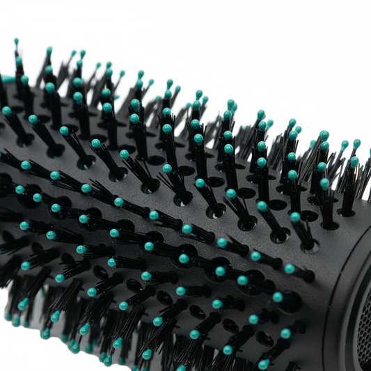 Oval brush bristles detail